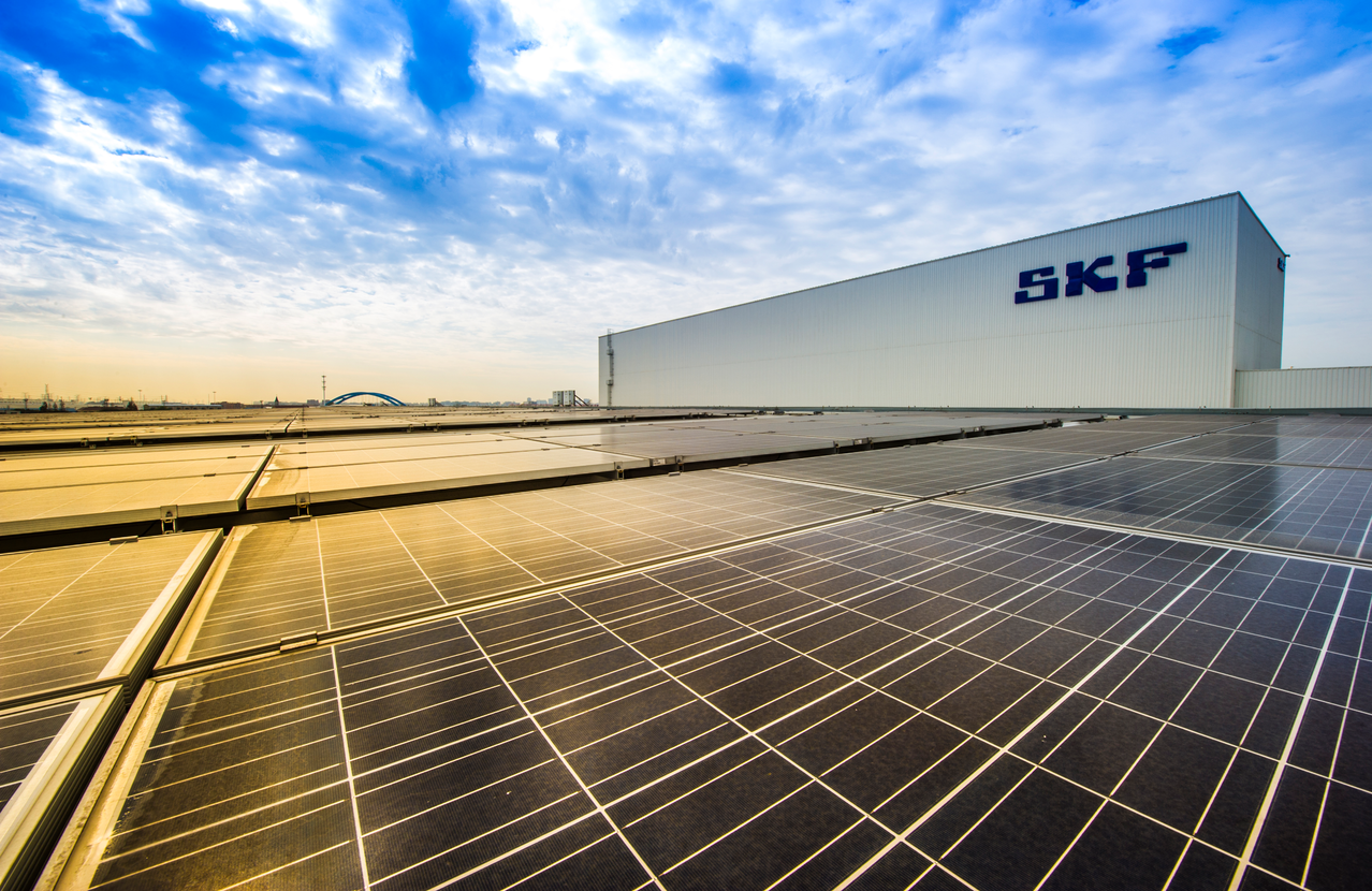 PR SKF Paneles solares en edificio SKF