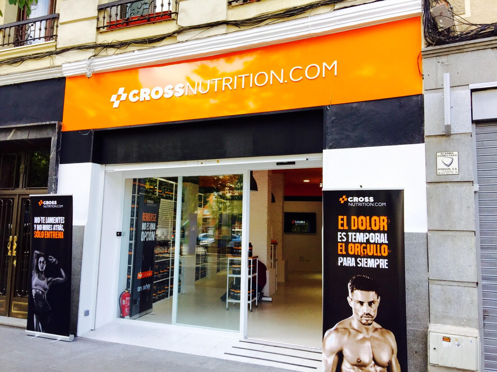 Cross Nutrition Lanza Su Primera Tienda F sica
